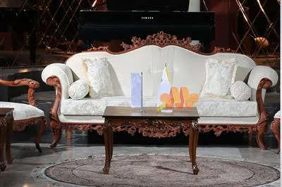 مبل کلاسیک افسانه