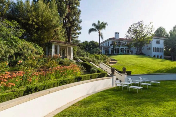 پارک اختصاصی فرزندان آنجلینا