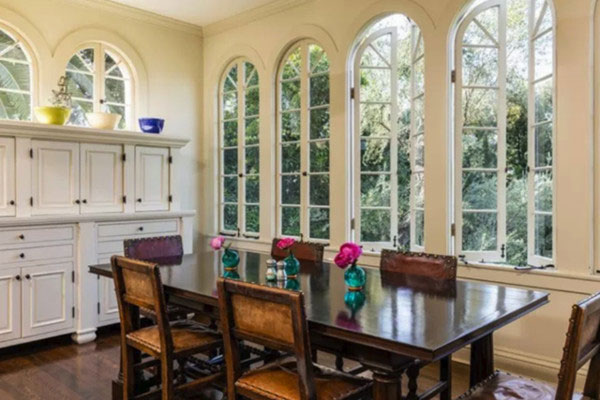 آشپزخانه منزل آنجلینا