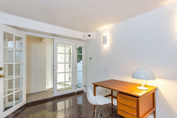 اتاق کار در منزل دی کاپریو