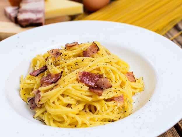 طرز تهیه کاربونارا